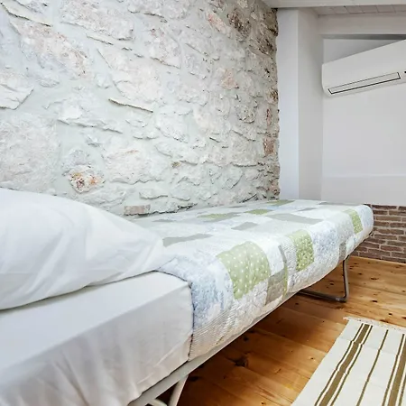 Blue Note Apartment