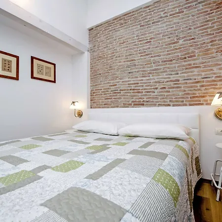 Blue Note Apartment *